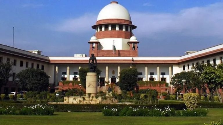 क्या है RTE जिससे अल्पसंख्यक संस्थानों को छूट देने के अपने ही फैसले पर फिर से विचार करेगा सुप्रीम कोर्ट, 2 जजों की बेंच ने संविधान पीठ के फैसले पर उठाए सवाल