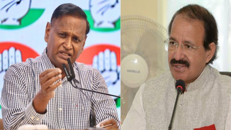 वायुसेना के शौर्य पर संदेह, विदेशी मीडिया पर विश्वास! कॉन्ग्रेस नेताओं ने फिर उठाए ऑपरेशन सिंदूर पर सवाल: क्या सेना के पराक्रम को छोटा दिखाकर देशद्रोही ताकतों को देना चाहती है बढ़ावा?