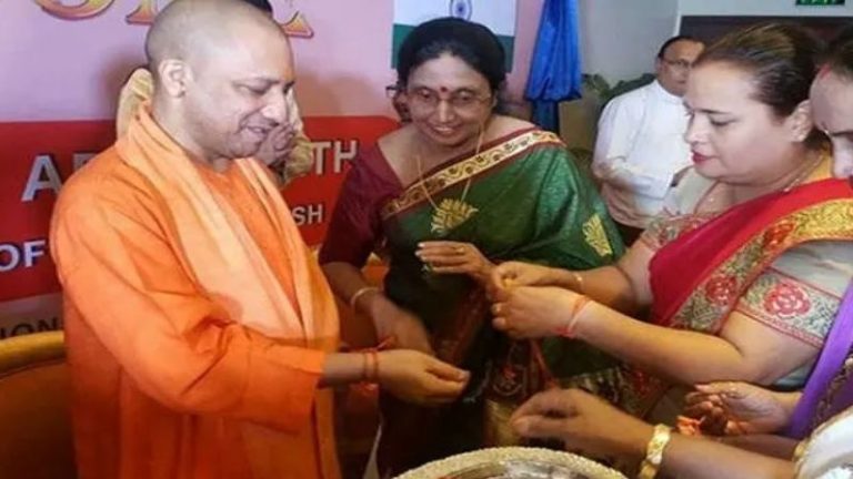 रक्षाबंधन पर सीएम योगी का तोहफा, 1.23 करोड़ बहनों को मुफ्त बस यात्रा: ₹101 करोड़ खर्च कर बाखूबी निभा रहे भाई का फर्ज