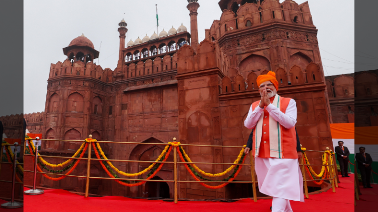 ‘अब नहीं सहेंगे न्यूक्लियर ब्लैकमेल’: PM मोदी की लाल किले से पाकिस्तान को सीधी चेतावनी, कहा – Operation Sindoor से Pak की नींद अभी भी उड़ी हुई