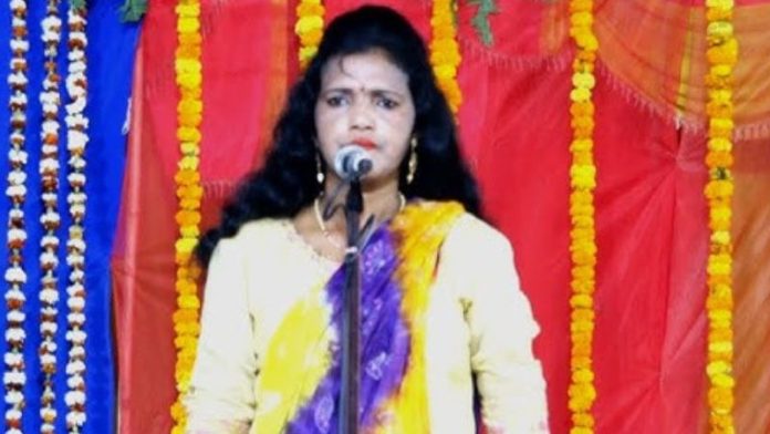 माँ दुर्गा पर गंदे गाने बनाने वाली सरोज सरगम और पति गिरफ्तार