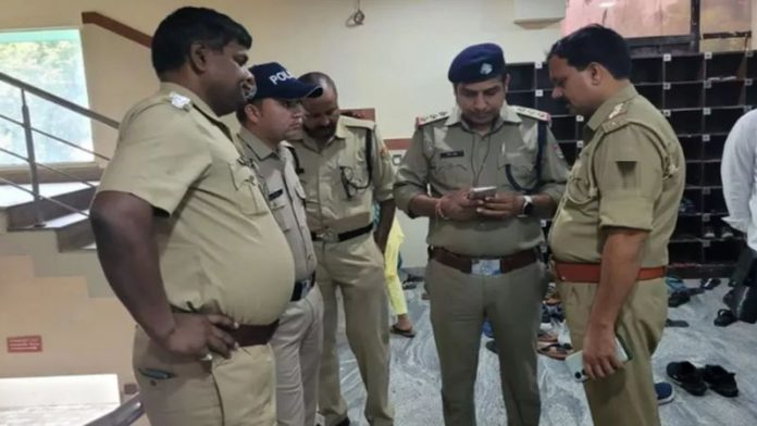 15 दिन की नवजात के मुँह में पत्थर भर गोंद से होठ चिपकाए, फिर भी बची बच्ची की जान