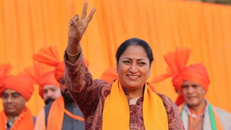 ‘BJP ने EVM हैक करने की बात स्वीकारी’: कॉन्ग्रेसी इकोसिस्टम ने रेखा गुप्ता का अधूरा Video वायरल कर फैलाया झूठ, जानें क्या है हकीकत