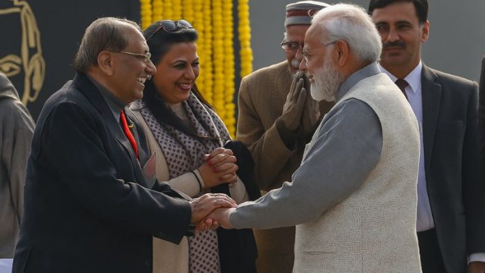 PM मोदी वीके मल्होत्रा