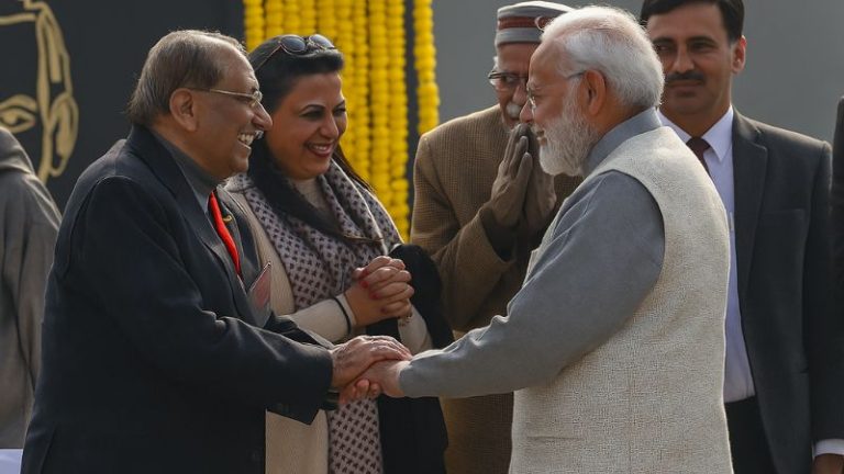 अथक कार्यकर्ता, उत्कृष्ट संगठनकर्ता और एक संस्था के निर्माता: PM मोदी ने वीके मल्होत्रा को कुछ यूँ किया याद, गिनाई जीवन की हर उपलब्धियाँ
