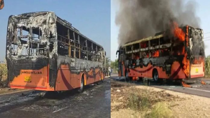 जैसलमैर में बस में लगी आग (फोटो- दैनिक जागरण)