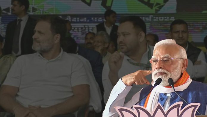 PM मोदी का RJD-कॉन्ग्रेस पर हमला