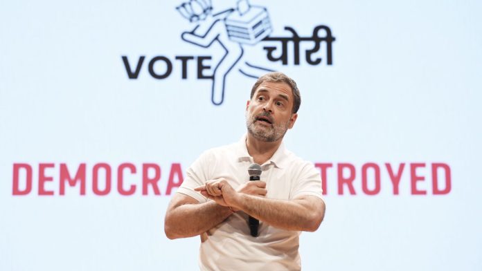 प्रेस कॉन्फ्रेंस के दौरान राहुल गाँधी (फोटो: मिंट)