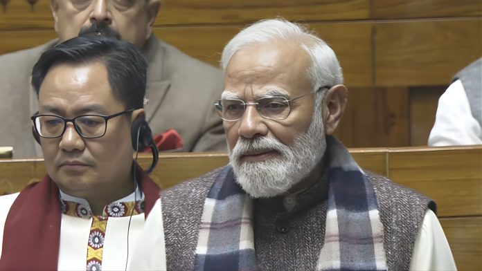 लोकसभा में नरेंद्र मोदी
