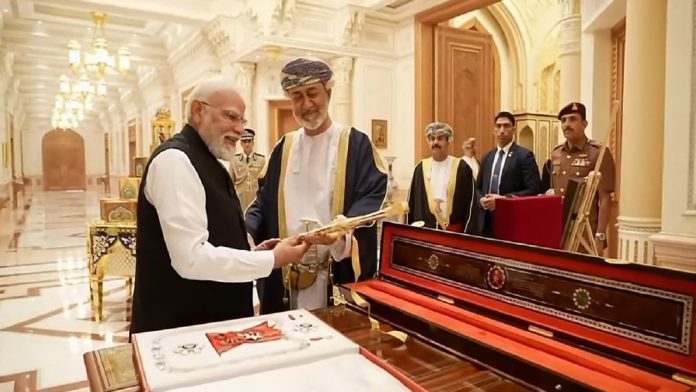 पीएम मोदी को ओमान का सर्वोच्च नागरिक सम्मान