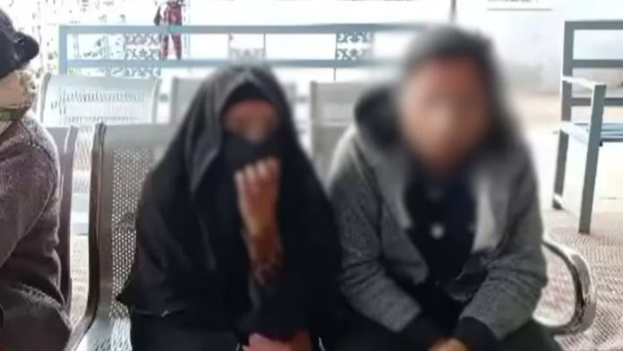 मुस्लिम महिला के घर पहुँची हिंदू युवती