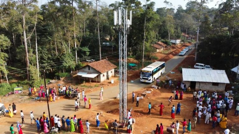 बम-बंदूक की जगह सड़क, रोजगार और 4G नेटवर्क: बस्तर में खत्म हुआ ‘लाल आतंक’ तो बहने लगी विकास की बयार, जानें कैसे डबल इंजन की सरकार की रणनीति ने बदली तस्वीर