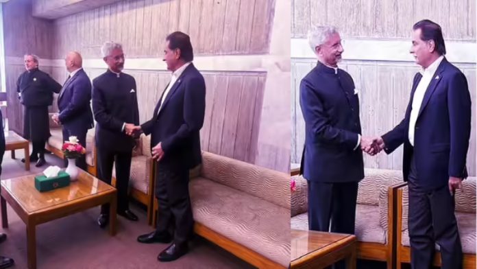 जयशंकर और अयाज सादिक