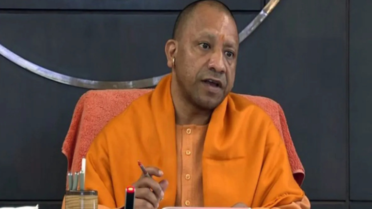 UP में नहीं होगी हड़ताल, जनता को होती असुविधा देख योगी सरकार का आदेश: जानिए क्या है ESMA जो 6 महीने तक राज्य में रहेगा लागू