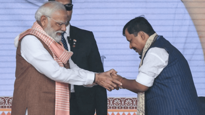 नरेंद्र मोदी के साथ नितिन नवीन