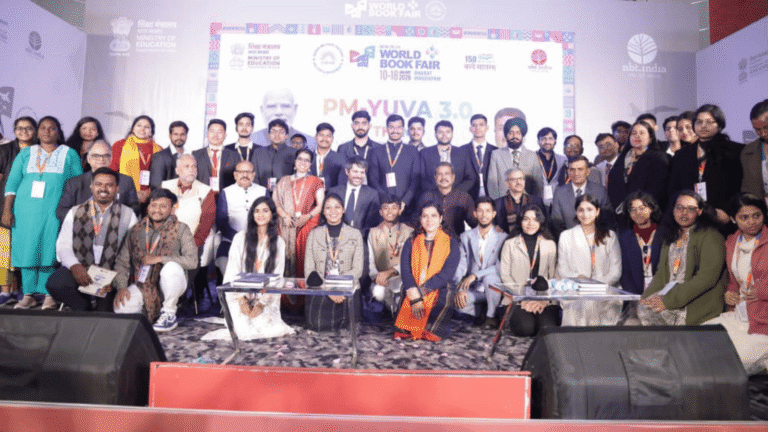 पुस्तक, शौर्य और ज्ञान: विकसित भारत की वैचारिक आधारशिला