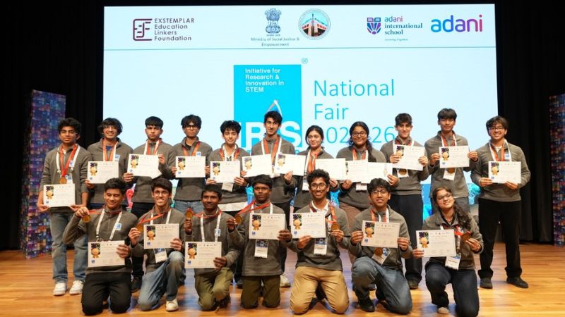 अहमदाबाद के अडानी इंटरनेशनल स्कूल में IRIS नेशनल फेयर | Ahmedabad ke Adani  Internatioal School me IRIS national fair