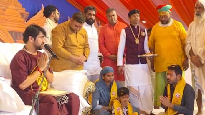 मुस्लिम परिवार ने की घर वापसी