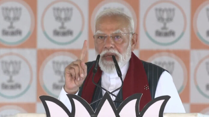 नरेंद्र मोदी