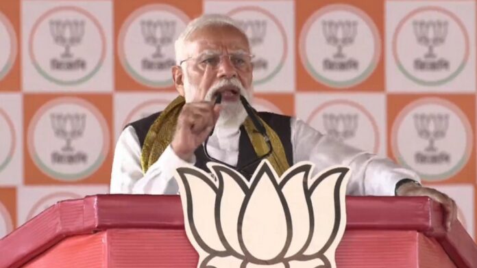 हल्दिया में जनसभा को संबोधित करते पीएम मोदी