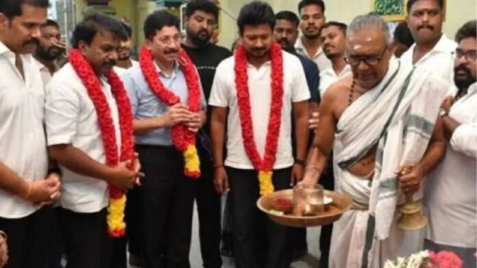 मंदिर में उदयनिधि स्टालिन