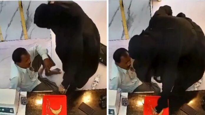 अयोध्या महिला पिस्टल ज्वेलरी