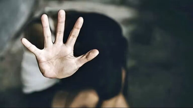 दलित बच्ची की आत्महत्या, अखिलेश यादव का ट्वीट और UP पुलिस का बयान: जानिए चित्रकूट केस में अब तक क्या-क्या हुआ