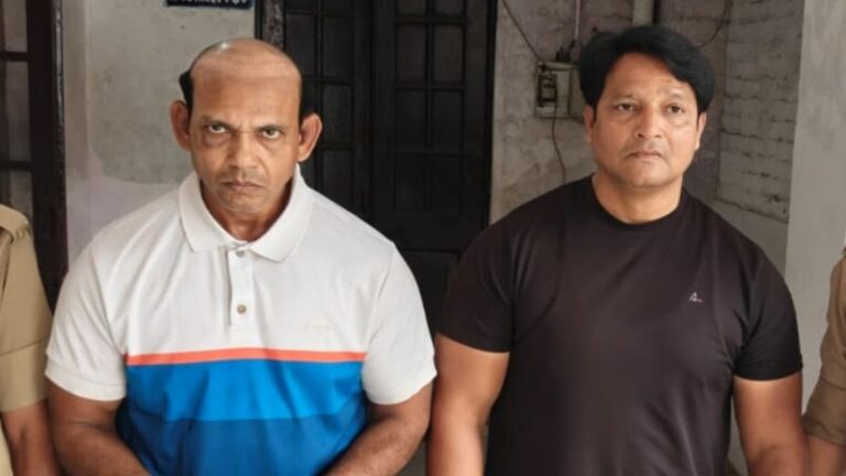 रेप-ब्लैकमेल-फिरौती… बरेली जिम जिहादी अकरम-आलम ने डॉक्टर ही नहीं- पड़ोसन पर भी ढाया जुल्म, पहले से दर्ज हैं कई FIR: GYM में हिंदू युवती को धमकाने का भी केस, जानें इनकी करतूतें