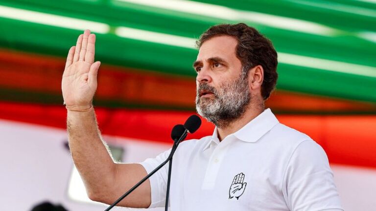 बंगाल में जिसे ‘चोर बाजारी’ बता रहे थे राहुल गाँधी, वही केरल में कर रही उनकी कॉन्ग्रेस सरकार: VD सतीशन ने केरल के मुख्य निर्वाचन अधिकारी को बनाया अपना सचिव