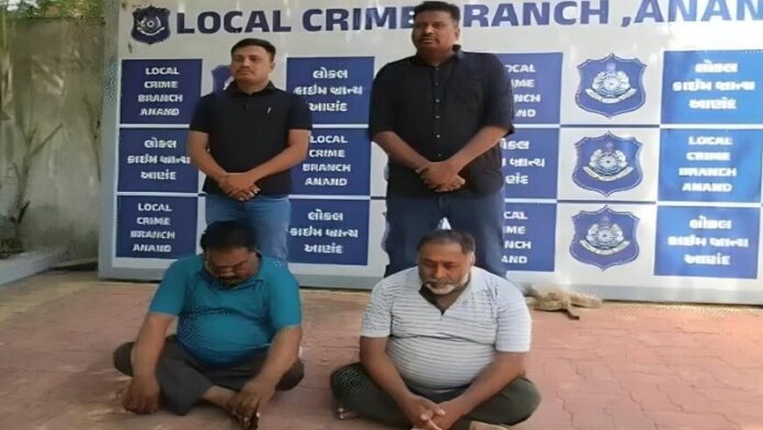 वड़ोदरा AAP अध्यक्ष गिरफ्तार
