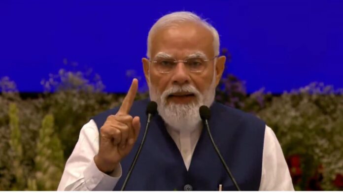 प्रधानमंत्री नरेंद्र मोदी