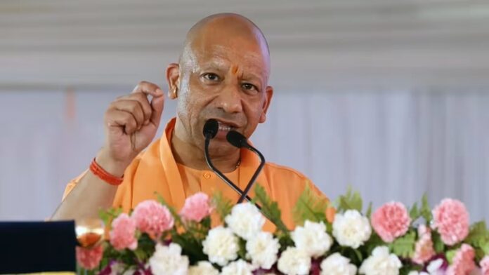 योगी एसिड पीड़िता घर