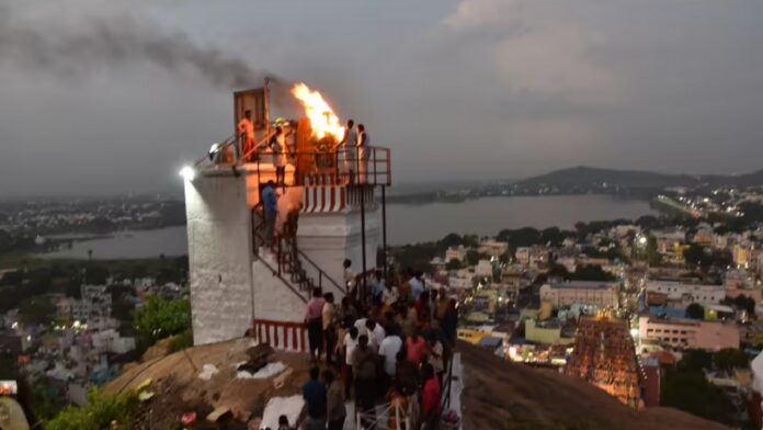 थिरुपरनकुंद्रम दीपम विवाद में मद्रास हाई कोर्ट के फैसले के खिलाफ सुप्रीम कोर्ट पहुँची तमिलनाडु की जोसेफ विजय सरकार