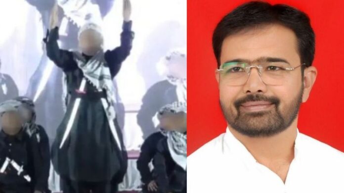 महाराष्ट्र कॉन्ग्रेस तारिक सिद्दीकी स्कूल प्रस्तुति सर तन से जुदा