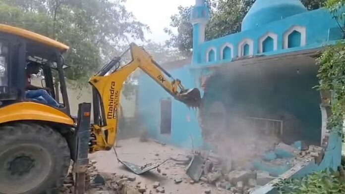यूपी संभल अवैध मजार