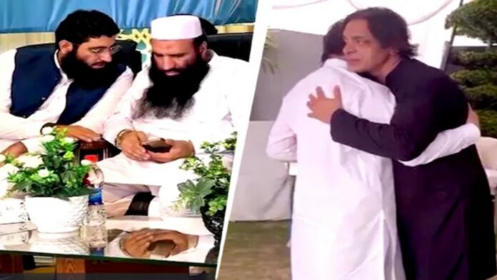 शोएब अख्तर के भाई के जनाजे में दिखे लश्कर के आतंकी (फोटो साभार: इंडिया टुडे)