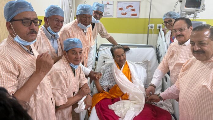 सोनम वांगचुक ने तोड़ा अनशन