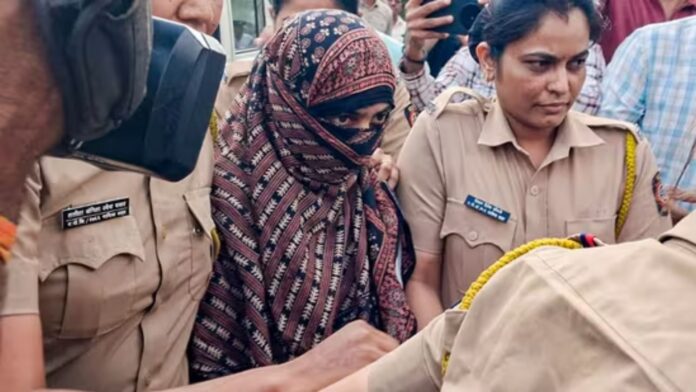 नासिक कांड में निदा को मिली जमानत (फोटो साभार: हिंदुस्तान)