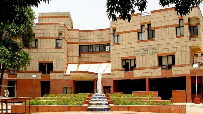 IIT कानपुर वेबसाइट हैक