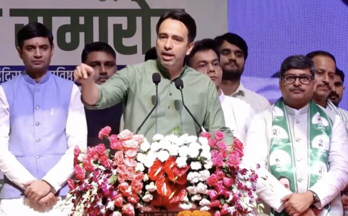 Jayant Akhilesh ABCD Chavanni